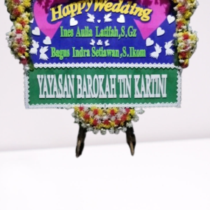 Karangan Bunga Papan Happy Wedding Indramayu
